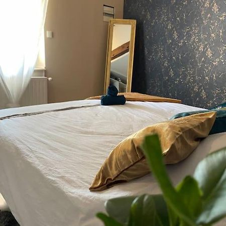 Appartement De Charme 80M2 จิวอรส์ ภายนอก รูปภาพ