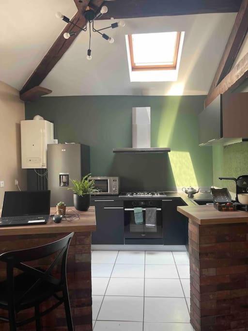 Appartement De Charme 80M2 จิวอรส์ ภายนอก รูปภาพ